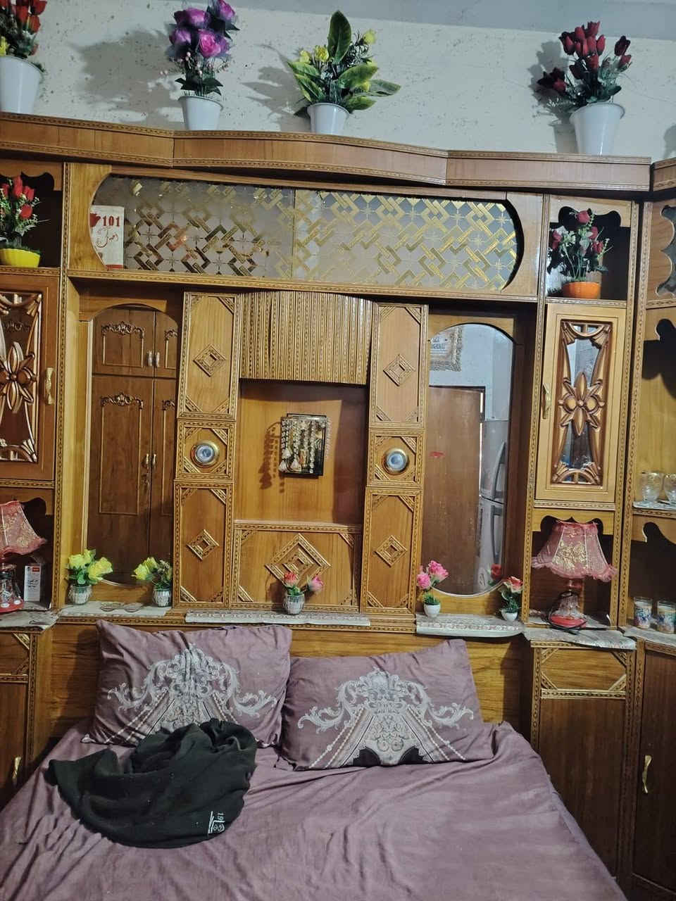 غرفة نوم مستخدمه شي قليل شقل درجة أوله الاستفسار علا هاذه الرقم *********** العنوان الرمانه البعبيد اكو توصيل بكروه
