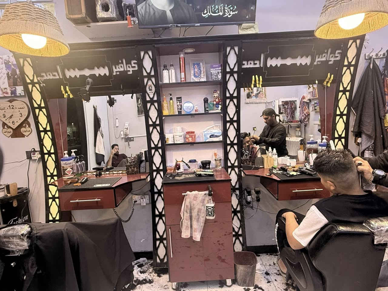 مرايات عدد ثنين كاملات للبيع مثل ماموضح بالصور نوع اندي اف للاستفسار الاتصال على الرقم ***********
