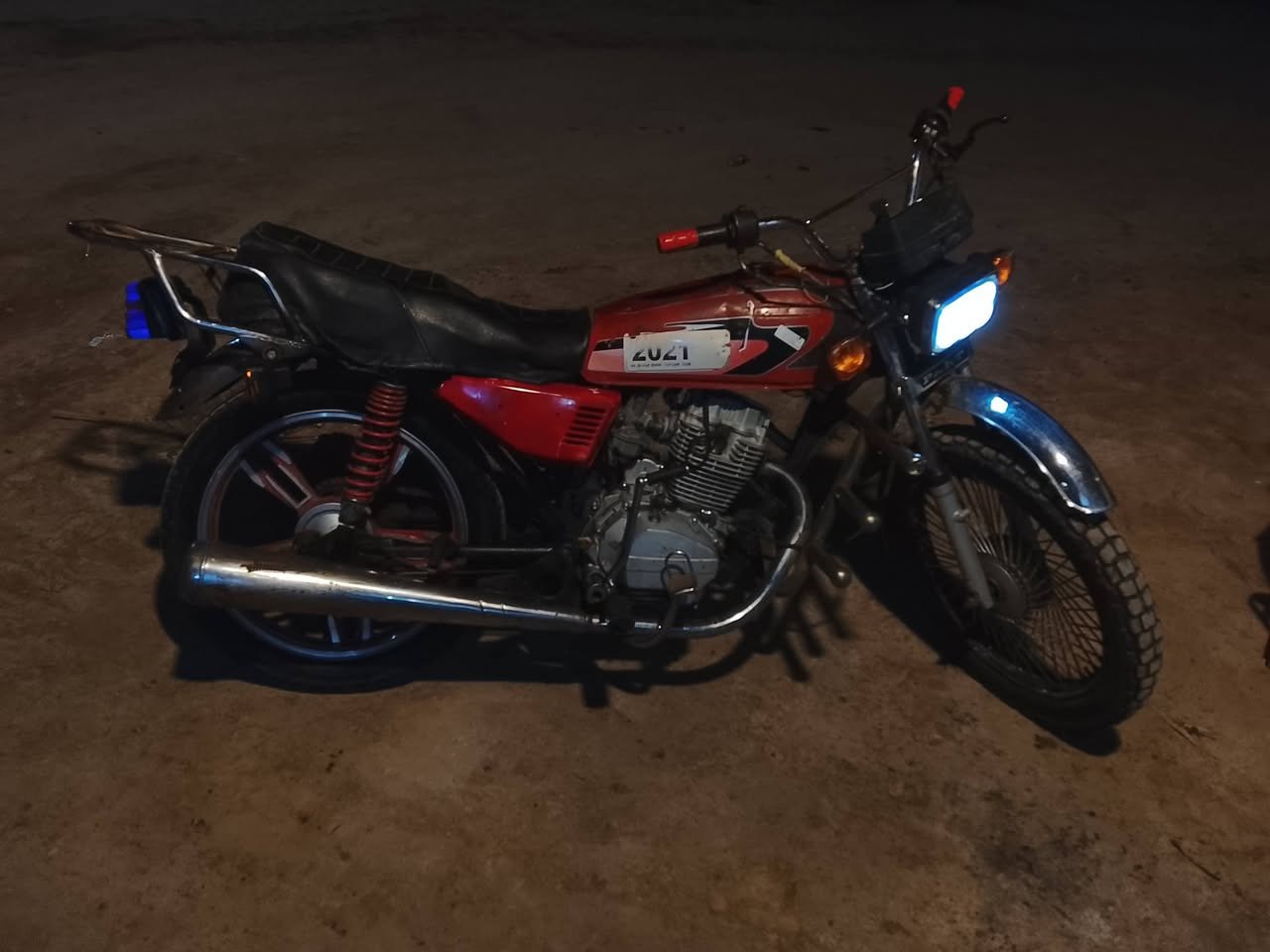 السلام عليكم دراجه 5 كيلو كامله سيلفي هندر سعر 275 بيها مجال


**إذا كنت صاحب هذا الإعلان وتريد حذفه لأي سبب، رجاءا أرسل رسالة إلى الدعم الفني**