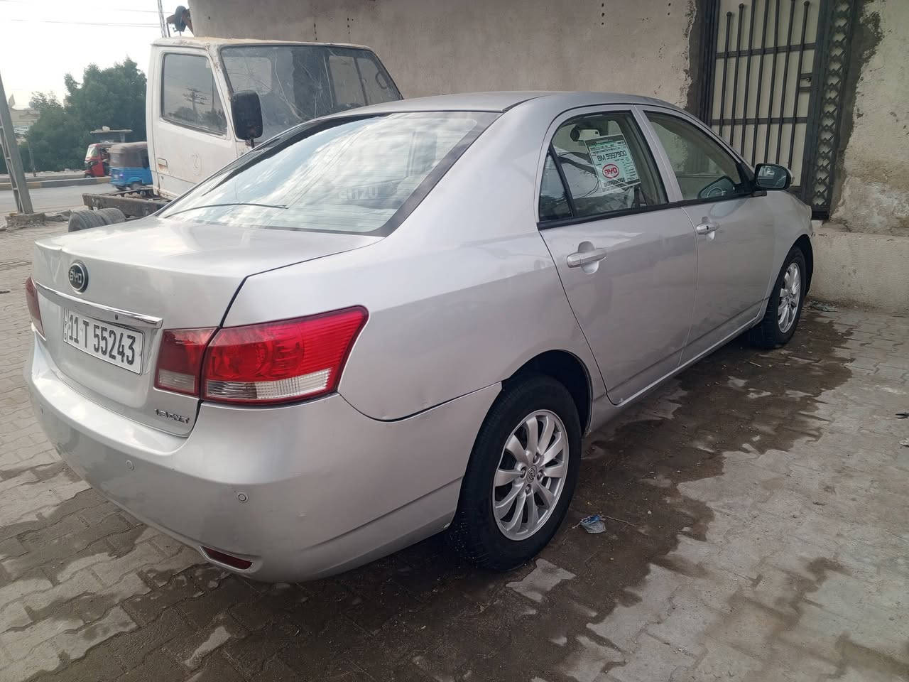 سلام عليكم شباب سياره بي وايدي G3رقم نكليزي سنويه30 بسمي كير محرك بلاد مكفولات تبريد تدفئه تخم تاير جديد فول مواصفات بصمه فتحه حساسات اشاير ترحيب جاهزه من كلشي الف ما تصرف عليه مكان بصره  سعر 68رقمي***********
