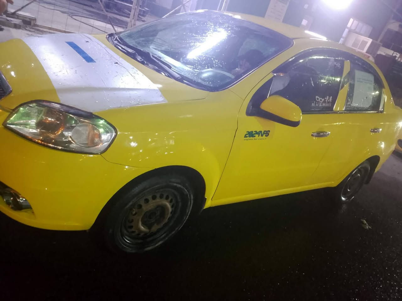 افيو للبيع ٢٠٠٩ خليجي
اب اسمي تحويل مباشر 
المدينه خير من الله بس بيه صوت بطل 
السعر ٥٤ ورقة
***********
