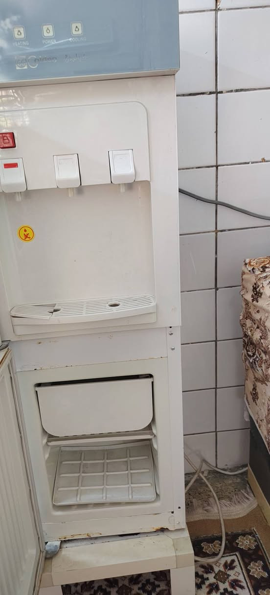 براد ماء شغال حار بارد وثلاجه نظيف حيل للبيع + أدوات منزلية للبيع


**إذا كنت صاحب هذا الإعلان وتريد حذفه لأي سبب، رجاءا أرسل رسالة إلى الدعم الفني**