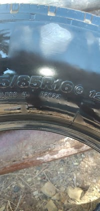 تايرات ياباني • نضيفات • تنشدن ع العنتر