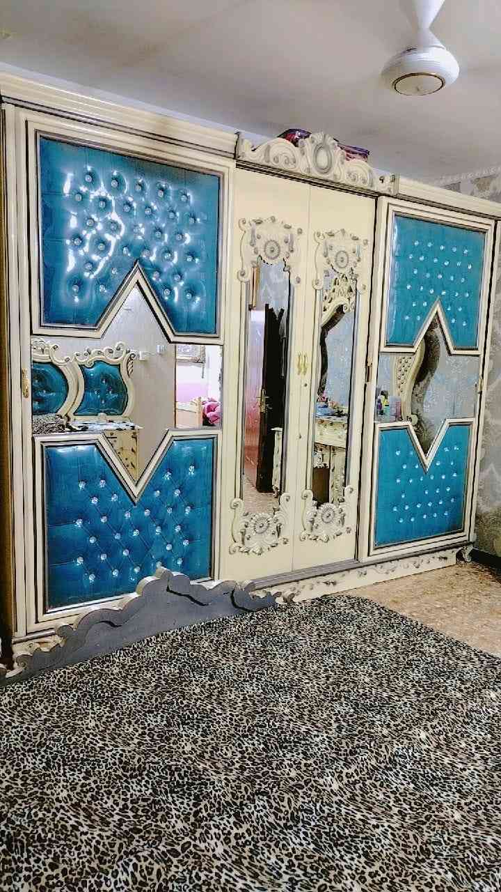 سلام عليكم اخوان غرفه خشب عراقي شكل تركي باب سلايت بس الجامه مال ميز مكسوره شغل كله عراقي رقم الهاتف *********** ابو علي العنوان العبيدي حي الراسه جامع الأمام علي
