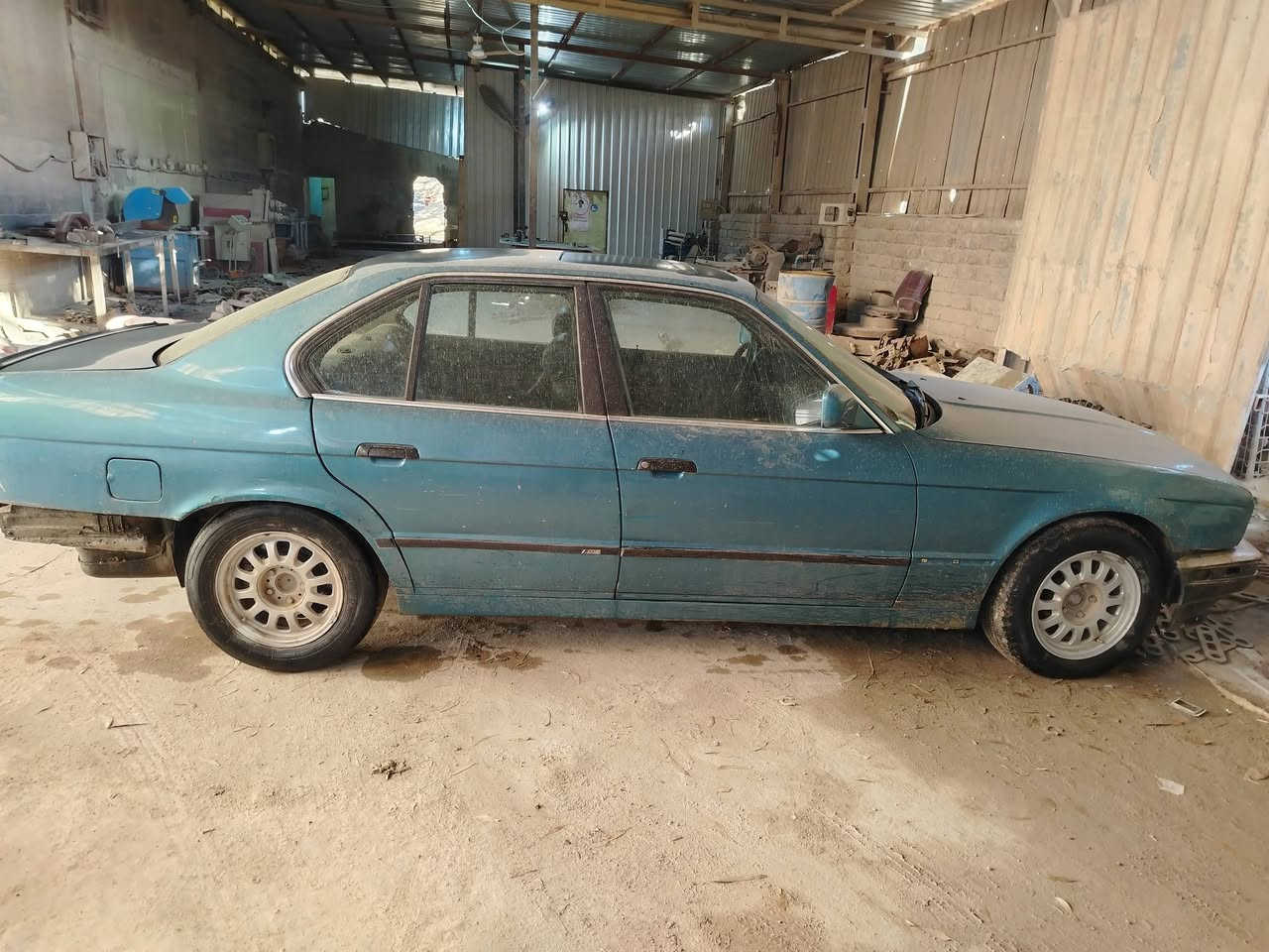 بي ام 520 ميكنة 25
سنويا خضرا سعر ٣٠ وبيها مجال
عنوان موصل الأيمن ***********
