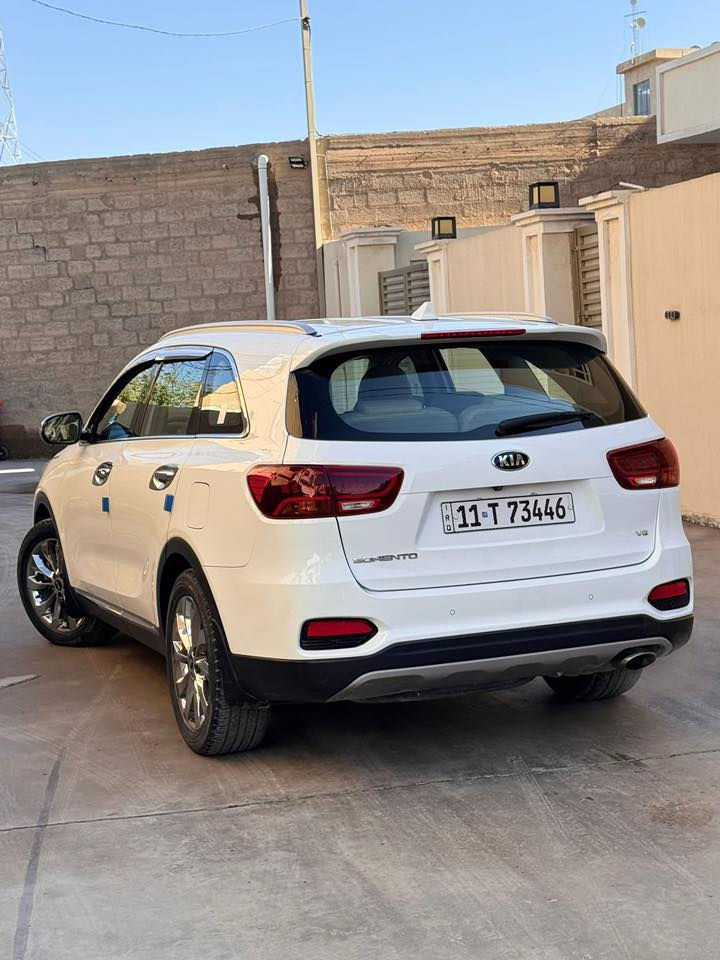 سلام عليكم شباب
بيع مستعجل 
سورنتو موديا 2020كفالع عامه
السعر 240
***********
