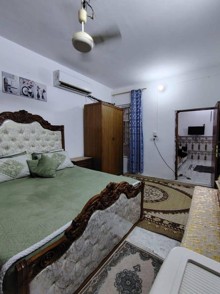 #دار_للــبـيــع📍 الموقع: حي الحضارة، خلف هايبر الريان، مقابل منتزه
📐 المساحة: 120 متر
🏢 البناء: طابقين

✨ تفاصيل الطابق الأرضي:

 • استقبال
 • صالة
 • غرفة
 • مطبخ
 • صحيات

✨ تفاصيل الطابق الثاني:

 • غرفتين كبار
 • غرفة صغيرة
 • وصاله 
📌 موقع مميز وقريب 
 ((السعر 135 مليون وبي مجال))
​——————————————-
#متابعة_الصفحة
#نستقبل_جميع_عروضكم
———————————————————
🔺#للاستفسار الاتصال ع الارقام
 حسن *********** 📲  
واتساب http://wa.me/+964*********** 📲  
ارشد ***********📲 
—————————————————————
او زيارة مكتبنا من الساعة 3 الظهر إلى 8 مساء
🔺مكتب دره المشرق للاستثمار والتطوير العقاري 
🔺العنوان:-حي الجزائر الشارع العام قرب مأكولات تشرين
