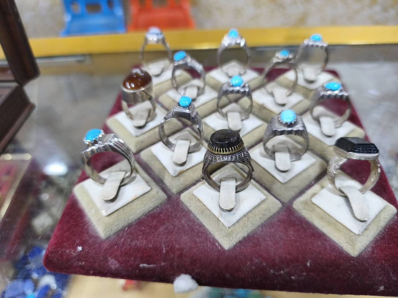 السلام عليكم
٤١ محبس للبيع جمله السعر 
خاص العنوان العماره 
***********
