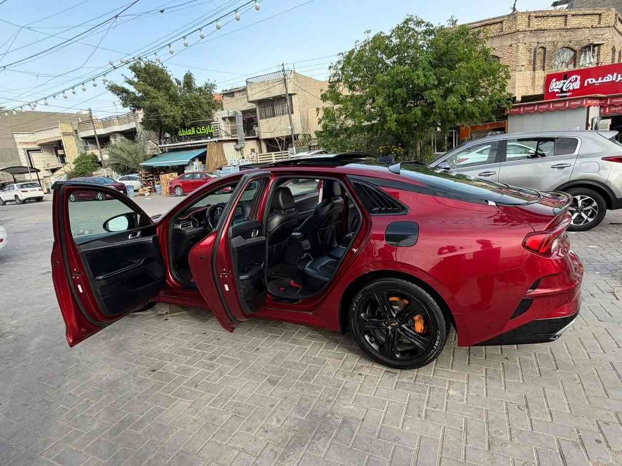 تيربو 2024
جاهزه السياره من كل النواحي ومابيها نقص 

🌟 المواصفات:

• داخلية اسود  مغلفه ارضيه بل كامل رياضي

• كشنات جلد + تدفئة

• ستيرن تدفئة

• تشغيل عن بعد

• بصمة + هاند بريك بصمة

• شحن هاتف لاسلكي

• قيادة ذاتية على الخطوط السريعة

• مثبت سرعة / ماشيه 60

• AUTO HOLD

• أوتو بريك

• كير أوتو + عادي

🛡️ أنظمة الأمان:

• ABS

• مانع انزلاق

• حساسات إطارات

• رادار أمامي وجانبي

• مراقبة النقطة العمياء

• رادار الخطوط البيضاء

• توقف ذاتي عند الرجوع

💡 الإضافات:

• لايتات 4 عدسات

• LED + زينون

• بك لايت LED

• مصابيح ضباب LED

• كامرة دوارة

• شاشة + شاشة أعطال

• نظام ملاحة (خريطة)

• Apple CarPlay / Android Auto لاسلكي

• بلوتوث + AUX + USB

• فول تحكم ستيرن

• أشاير بالمرايا

• مقعد كهربائي

• ويلكم لايت رياضي

• أنظمة قيادة: Eco / Sport / Smart / Normal

ملاحظه السياره. بيه صلانصه رياضي 

*********** 

السعر 163 بيه مجال 

ملاحضه
