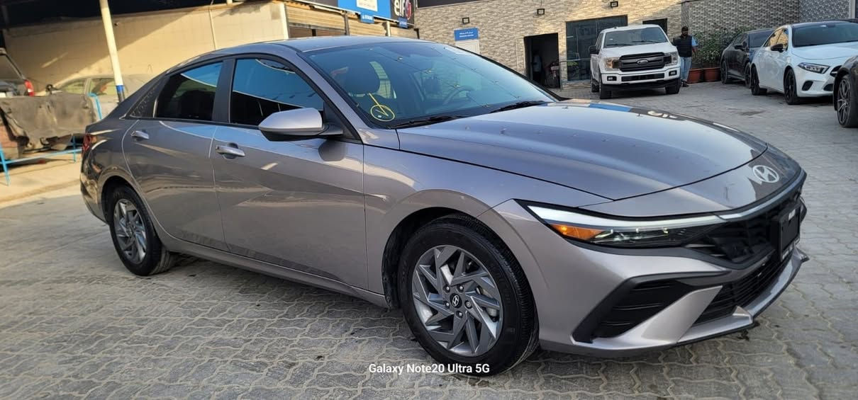 المهيمن لتجارة السيارات بإدارة المهندس سلام ربيع الغزي 
نوع السيارة: هيونداي النترا sel
الموديل : 2024
حجم المحرك:  2.0
 السعر : 119 واصل للميناء مصلح كامل بدون كمرك ترهم حرة ترهم شهداء 
للأستفسار :
***********
قسم المزاد متوفر واتساب 
https://chat.whatsapp.com/EjN99lklvszHKKEmF0UnR7?mode=gi_t
‏سرعة في الشحن واسعار تنافسية في النقل
‌‎يتوفر لدينا نقل على جميع موانئ ومنافذ العراق 
‌‎تخليص وايصال السيارة الى جميع المحافظات
#mohammed
