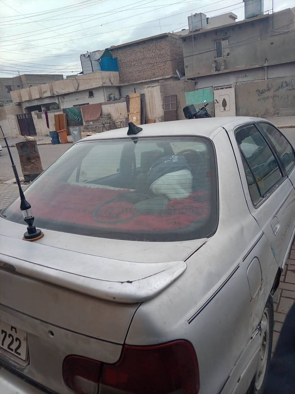 السلام عليكم — الحلال للبيع 
الانترا.  موديل ١٩٩٤.  محرك كير شرط لاتنقيص لاتبخير 
محرك شرط    مكفول 
كير عادي مكفول   
السياره بيها صبغ احزام ابيعك عام بدون ضربه بدون خياس. رقم ديالى دولي مشروع وطني تحويل مباشر. صدر وتخم تاير جديد مشط وبور جديد تبريد ثلج تتفها نار ماسحات زراكات كله شرط
محرك /وكير / وصدر. / وغرفه. /وكهربايات. /كله وضع بلاد   السياره جاهزها تشغل وتطلع   ناعمه بشكل 
مكان السياره تكريت حي الجمعيه 
سعر ٣٢ وبيه مجال 
*********** اهنا اتصال 
*********** هاذ رقم وتساب فقط 
ومتوفر ماسنجر
