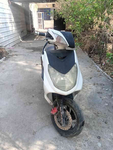 السلام عليكم  سكنس فحل كابريتر كامله جانت تشتغل بس كطعت نار فجهه رايده 300 وبيه مجال مكاني بغداد بلديات ***********
