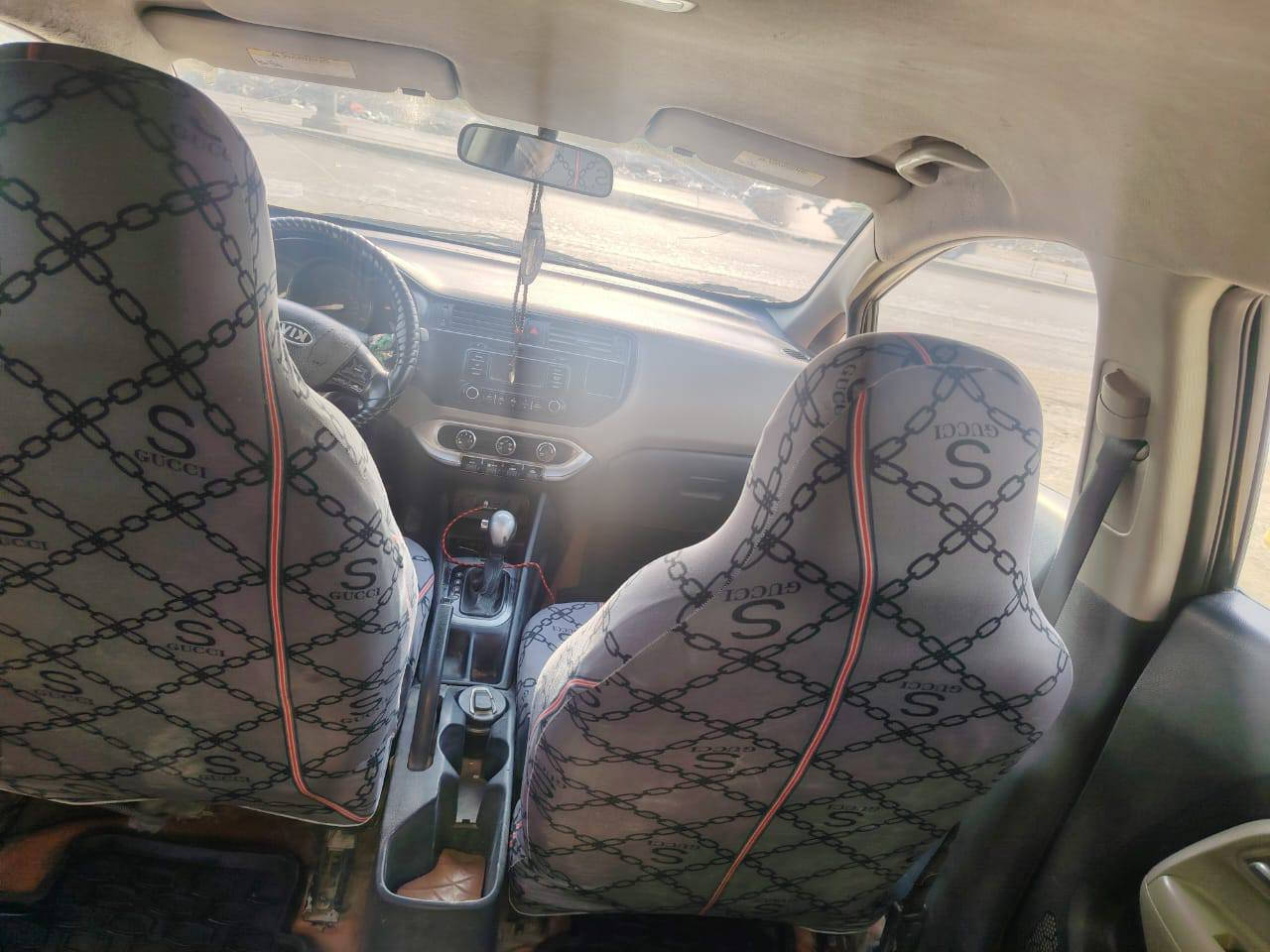 ريو امريكي ١٥
بيه قطعتين 
السعر ٧٨
رقم تلفون***********
بسمي تحويل ثاني يوم ..بيه مجال قليل
