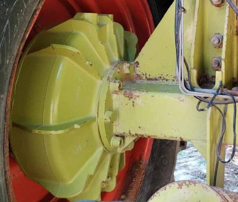 سلام عليكم ورحمه الله وبركاته حاصده اكلاص للبيع موديل 85 ارقام وسنويه تحويل  حاصده جديد للشغل ألف متحط عليهه تبريد شقال كامله المكان ديالى  الاتصال على الرقم *********** اسيه ***********
