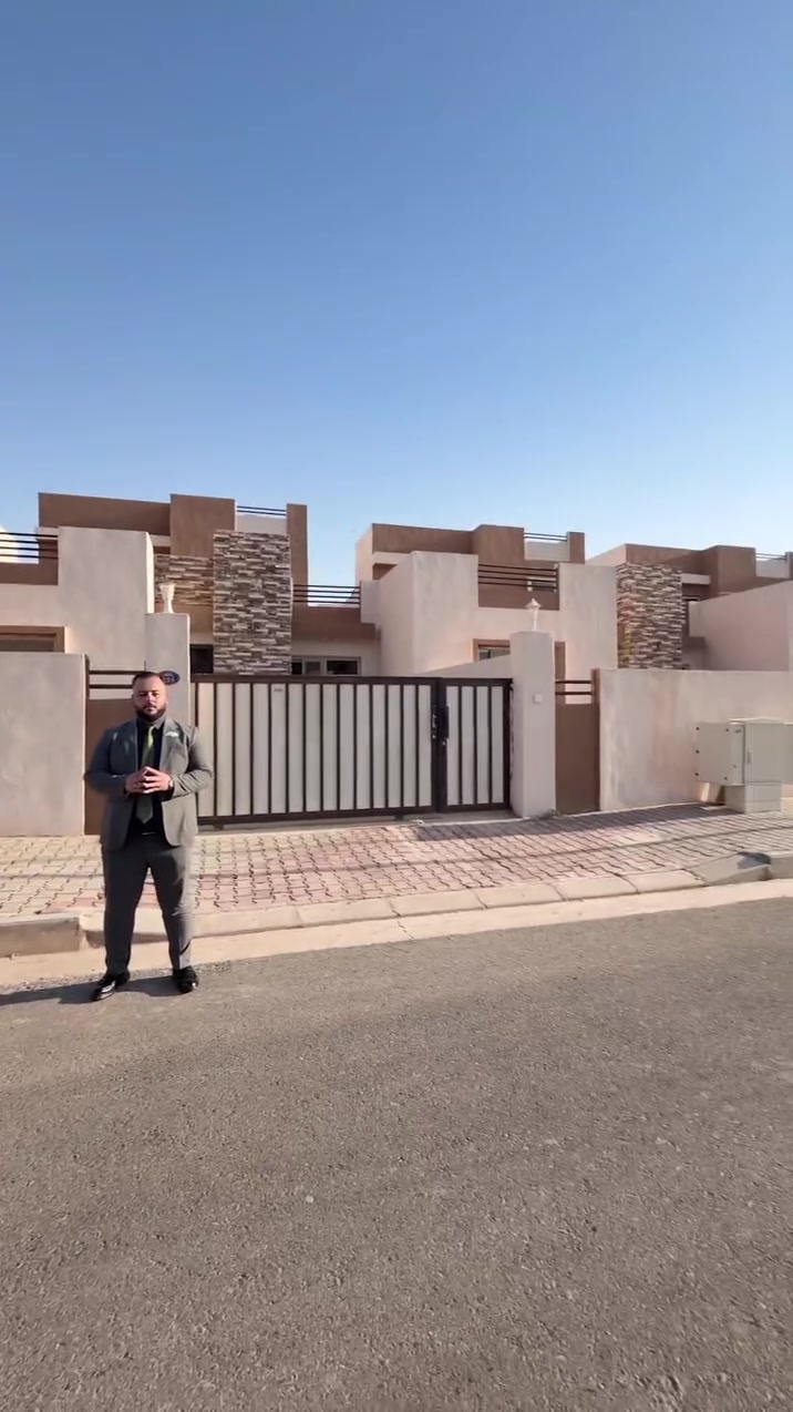 اعلان رقم ➖( 1834) ➖
تتوفر وحدة سكنية للإيجار 
في المرحلة الثانية من حي المرابع - مجمع مدينتي السكني
🟩 نوع العرض: إيجار 
🟩 مساحة العقار: 200 م
🟩 نوع الخريطة: فيولا 
🟩مبلغ الإيجار: (400 ألف دينار عراقي) ماعدا أجور الخدمات 
______
🟩 للإستفسار :-
يمكنكم مراسلة الصفحة:
ونتشرف بزيارتكم #ALTUN_EMLAK
🕙 علماَ ان اوقات الدوام تبدأ من الساعة العاشرة صباحا وحتى السادسة مساءً
📍 كركوك - مجمع مدينتي السكني - حي الجامعة فيلا رقم 2 
📞 *********** - ***********
يتوفر  ( واتس اب - فايبر - تليگرام )
______
🌐 ويمكنكم زيارة موقعنا الالكتروني:
www.AltunEmlak.com
