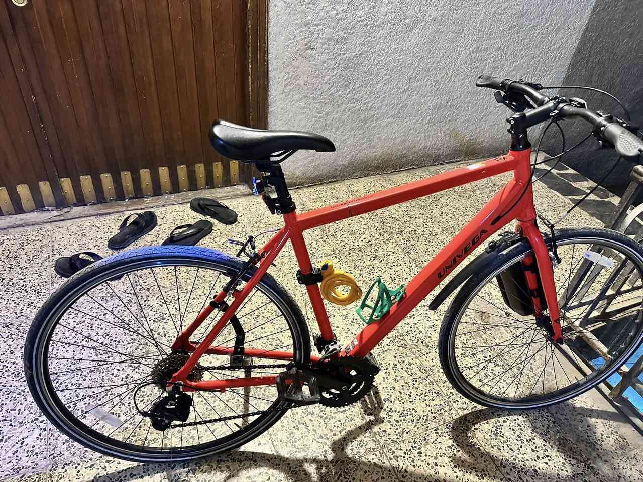 سلام عليكم بايسكل يونيفيكا نضيف فول الفول قياس  لارج L نضيف مابي اي مشكله فقط التحويل الامامي مرات يعلك اما الباقي كامل بريكات كلشي دهن بارحه مبدلة 

ملحقات الي تجي ويا

جنطة مال ترحال تخبل

بك لايت

مكان مطارة 

قفل ومكان قفل

ملاحضة البايسكل ماركة معروفة مو تجاري ختومات موجودة

مكاني بغداد ساحة عدن سعر 165


**إذا كنت صاحب هذا الإعلان وتريد حذفه لأي سبب، رجاءا أرسل رسالة إلى الدعم الفني**