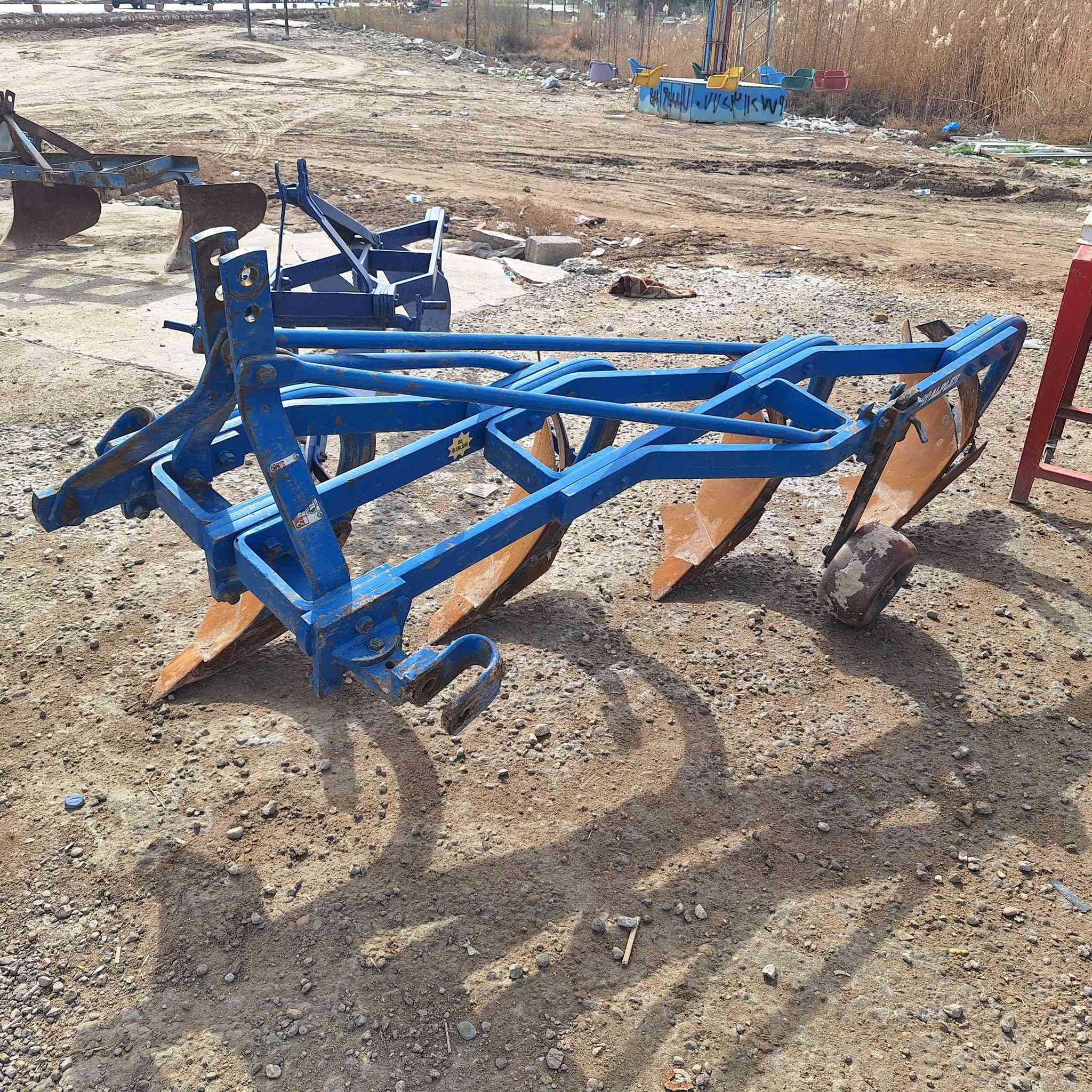 فدان حجم ١٢ تركي البير جديد
معرض سيد عايد ..
المكان / بابل الكفل 
للاستفسار/***********
