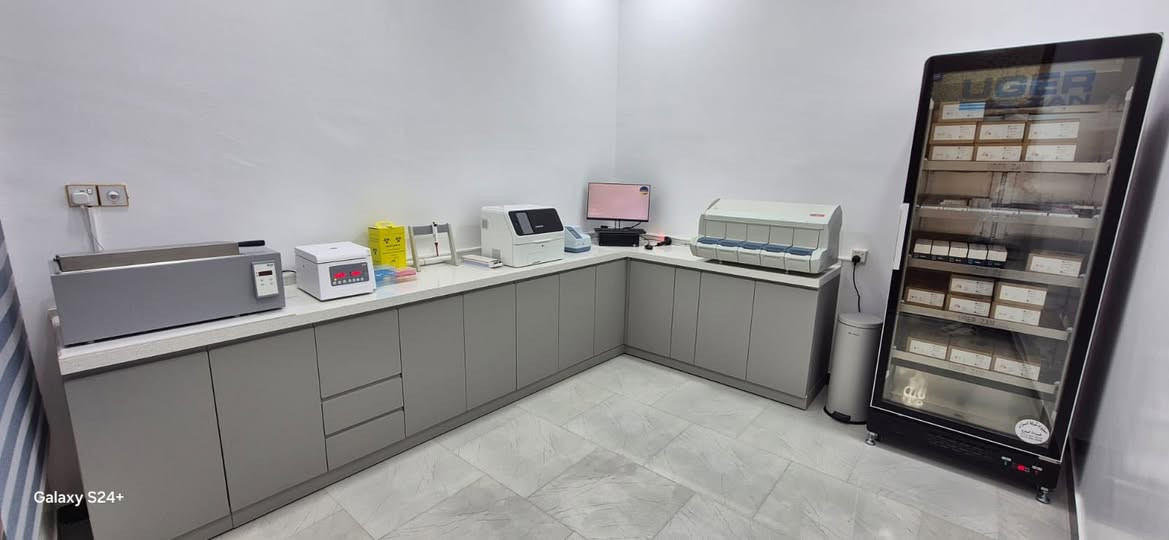🔬 تم افتتاح مختبر الدكتورة مريم خالد التخصصي للتحليلات المرضية
📍 الموقع:
قضاء القاسم – شارع الأطباء
قرب مدرسة دجلة الابتدائية – مجمع دجلة الطبي

🩺 يضم المختبر الوحدات التالية:

▫️ وحدة المناعة السريرية
إشراف: الطبيبة الاختصاص مريم خالد

▫️ وحدة الكيمياء السريرية
إشراف: الطبيبة الاختصاص تقى علي

▫️ وحدة الأحياء المجهرية
إشراف: الدكتورة مروة كاظم


**إذا كنت صاحب هذا الإعلان وتريد حذفه لأي سبب، رجاءا أرسل رسالة إلى الدعم الفني**