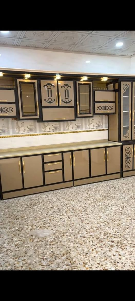 معمل حي الجامعه  اعمال الألمنيوم لعمل المطابخ والمحجرات والأبواب والشبابيك واستبدال القديم بل جديد مع فرق وتعمير القديم
رقم الهاتف ***********
العنوان السايدين  حي الجامعه عمارة, ميسان
