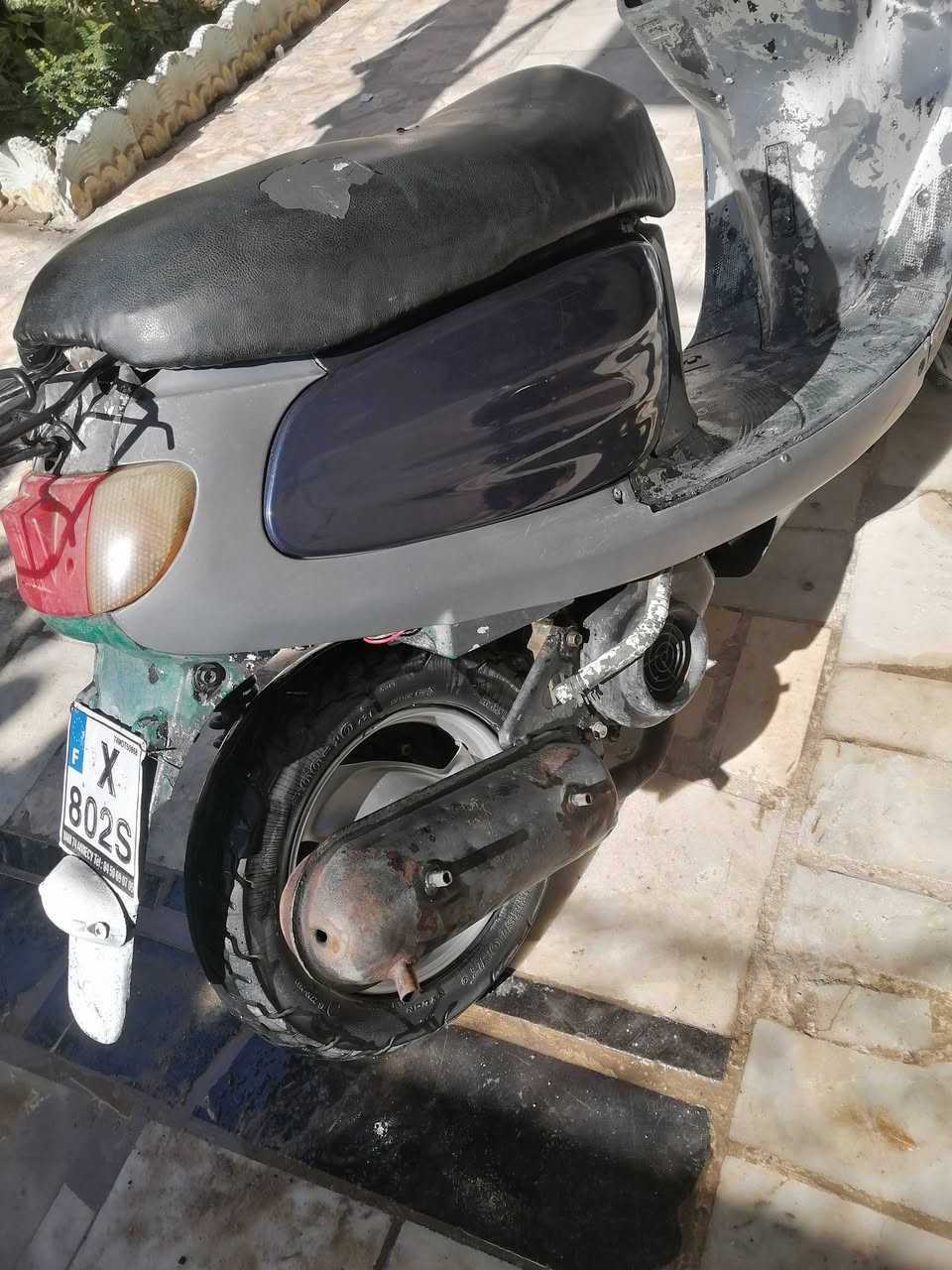 السلام عليكم
دراجه منغولي موديل 2003
اشاير شغاله 
بك لايت
 ضوه امامي عالي ناصي
سلف شغال 
الكهربائيات شغاله نقص بس باتري وصالنصه 
سعر 400 وبيها مجال 
مكان كربلاء تجاوز حي الصناعي قرب ساحت الجماهير
اي استفسار***********
متواجد ماسنجر و واتساب
