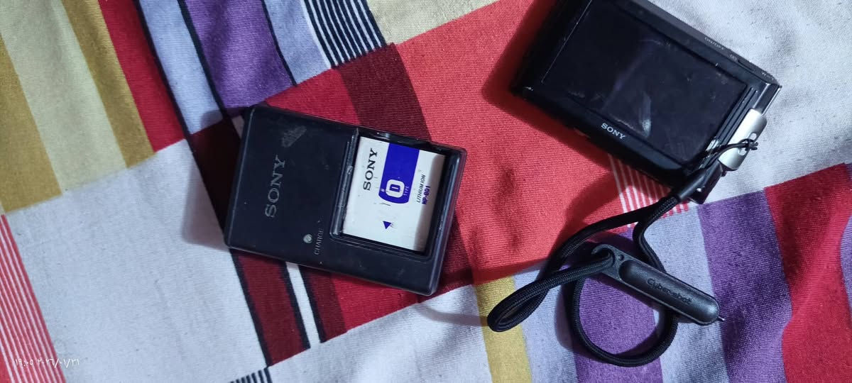 للبيع
كاميرا سوني الاصليه
HD
دقه عاليه
تصور فيديو وصور
تاخذ رام
بيها بطاريات عدد2 وشاحنه خارجيه للبطاريات
تاخذ رام
ا

***********
واتساب
