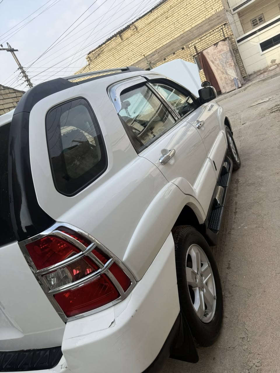 السلام عليكم 
كيا سبؤرتج خليجي ٢٠٠٩
محرك ٢٠٠٠ دوش 
ماشيه ١٣٨ ألف حقيقي 
سياره بحاله ممتازه 
كفاله عامه من صبخ والتبديل 
فقط كازكيت مبدل محرك وكير كفاله 
شاشه كامره مدوشمه كشنات الشركه ممستعملات 
السعر ١٣١ وبي مجال بسيط 
كلشي اكو بل سوك إذا متعجبك اعبر المنشور 
أو الاتصال ع الرقم ***********
***********
عنوانها بغداد المحموديه
