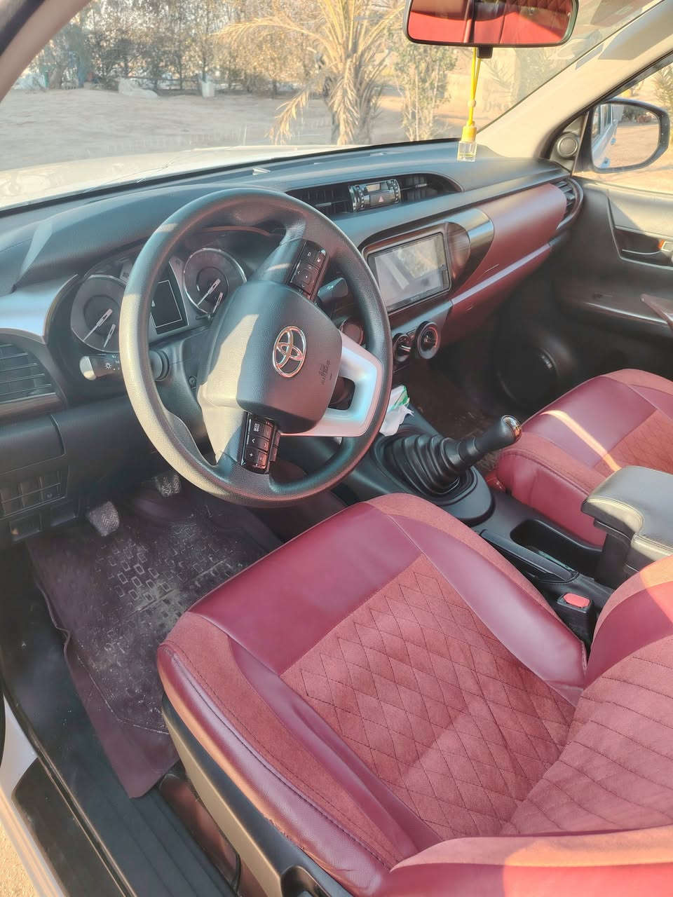 السلام عليكم تيوته ساز موديل 2024سياره جديده بعنه الكلمه ماشيه 45 الف رقم كربلاء انكليزي ***********
