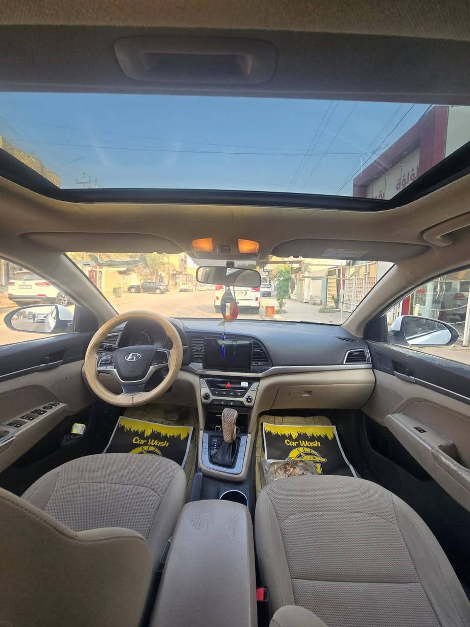 سلام عليكم
النترا 18 خليجيه 

محرك 2000 شرط مامفتوح 
فتحه 
مري شفط

ماشيه 90 

سياره جديده بمعنى الكلمه 

مكان نجف كوفه 

سعر 146 

***********
