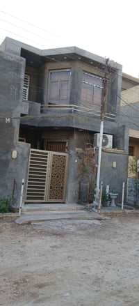 بيت للبيع ١٠٠ متر مربع غرفتين صاله استقبال مطبخ ملحقاته طابق ونص تواصل...