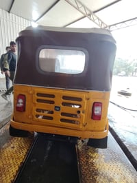 توكتوك • أوراق • شعب بغداد