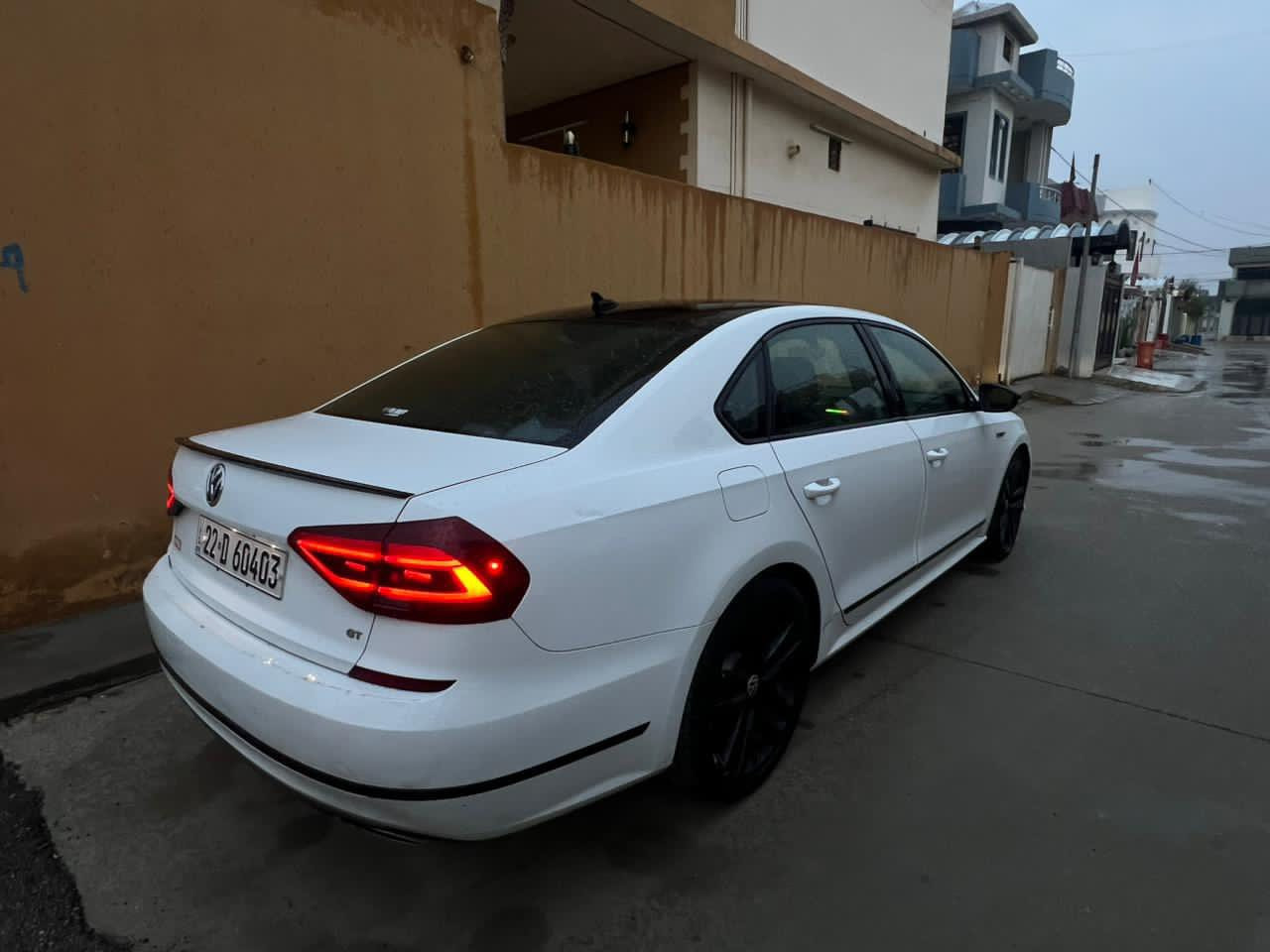 باسات Gt 2018 نسخه حصريه
V6 

3600

280Hp

سياره فول فول مواصفات 

من كشنات جلد وتدفئه وكهرباء وخزن وفتحه ولايتات امامي وخلفي ليد وحساسات واردر امامي وخلفي وتوقف ذاتي عند طوارئ وشاشه دجتال وكار بلي 

وكشنان لونين

اخوان ونضيفه كلش بدون مصروف وياله وتايرات جدد

وسياره من نوادر عالميا 3500 قطعه جنايه واليعرفون بل vw يعرفون قيمتها

سعرها 165 وبيها مجال للشرايه 

موجود على ماسنجر وعلى رقم

*********** 

سياره باسمي تحويل او وكاله ثاني يوم 

حادث سياره بدون ايرباك

جامرلغ سايق مبدل واشويه صبغ من بونيد ربع تقريبا 

وباب سايق بلاد

