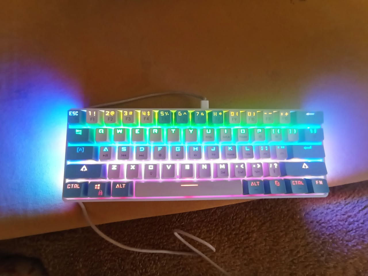 السلام عليكم كيبورد ميكانيكي سوج احمر مراوس بي كيبورد مغناطيسي وشعندك نزل


**إذا كنت صاحب هذا الإعلان وتريد حذفه لأي سبب، رجاءا أرسل رسالة إلى الدعم الفني**