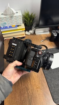 Sony FX30 و ملحقات للبيع 🔥 Sony FX30 + Smallrig Cage  🔥 Cineback for F...