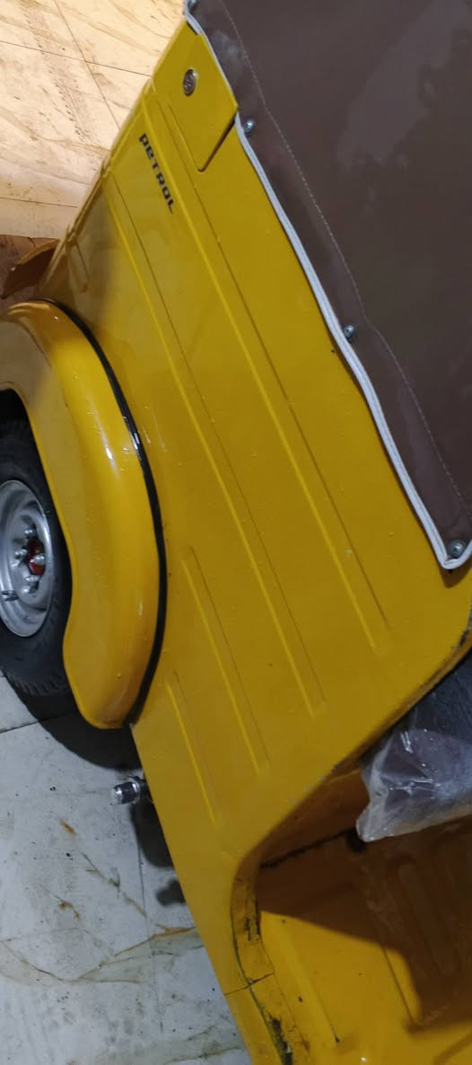 تكتك موديل 20 سنويه تجفيت جديد بيها لغد بارد وضربه صغيره بالصفحه مكاني المجر
***********
