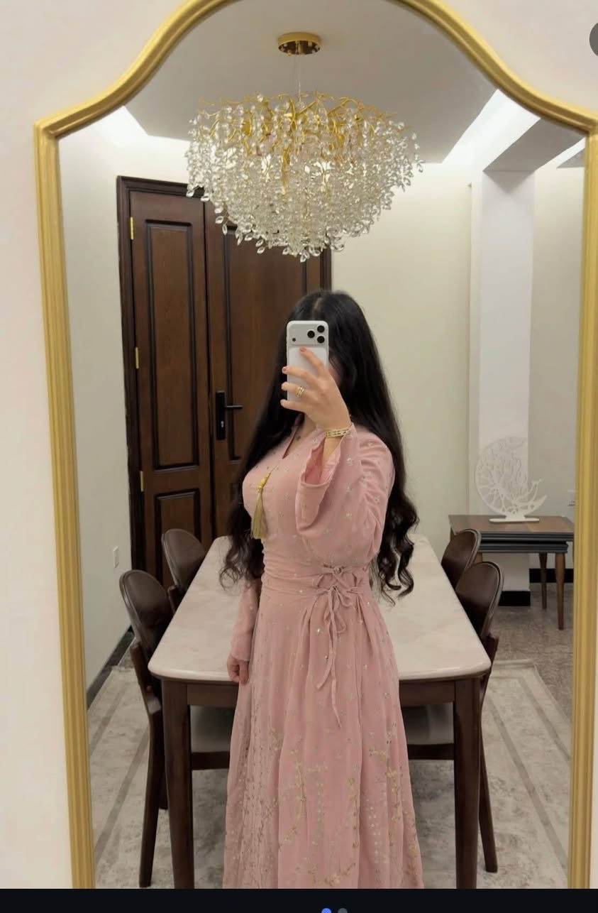 اخر قطع وبسعر 
30.000 الف فقط 
الخامة جرجيت مبطن


**إذا كنت صاحب هذا الإعلان وتريد حذفه لأي سبب، رجاءا أرسل رسالة إلى الدعم الفني**