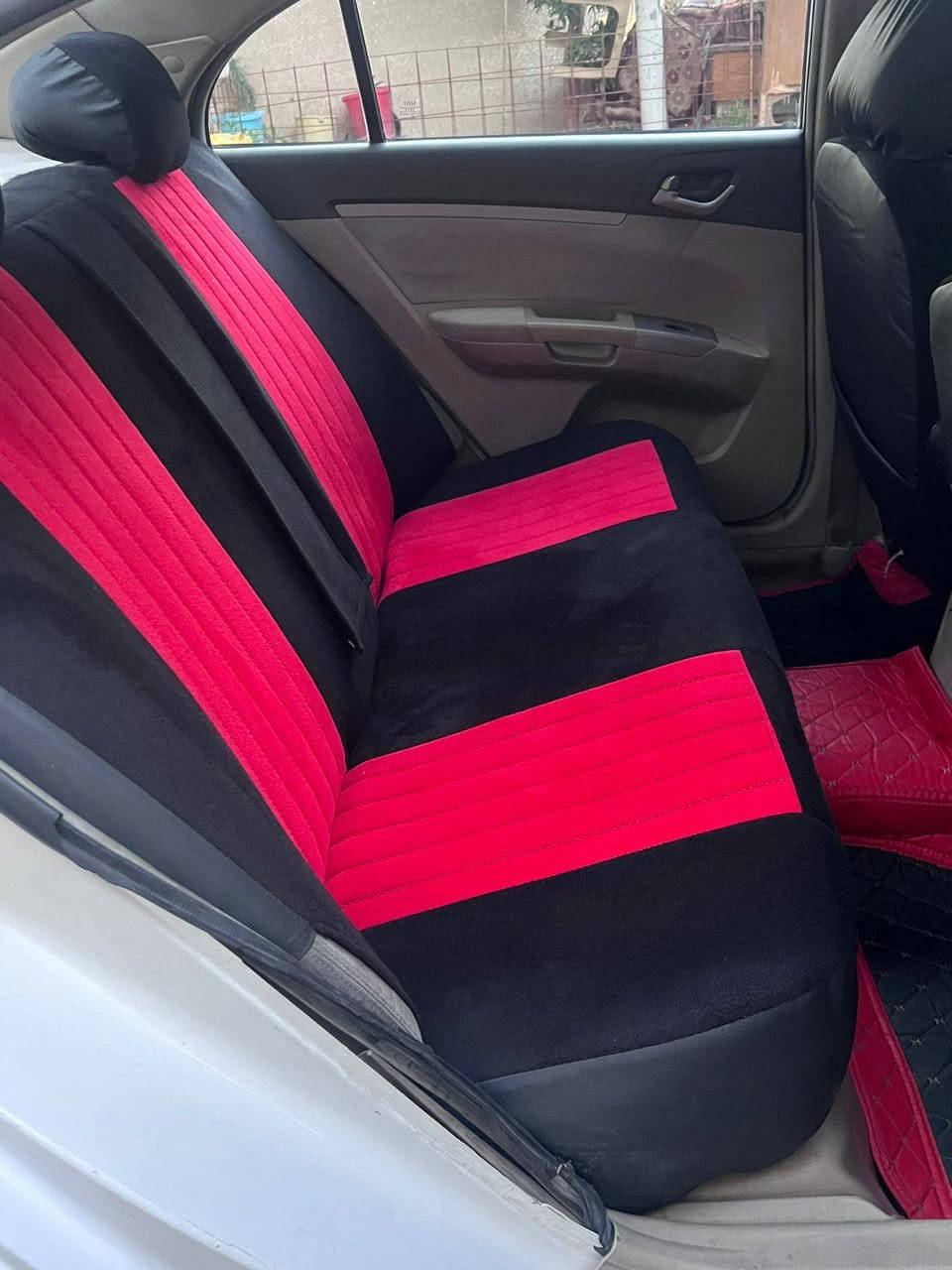 جيلي ام كراند 2012 رقم بغداد مشروع وطني سنويه نافذه
تحويل ثاني يوم
بيها ربع الجاملغ الامامي صفحه السائق اني ابيعلك جاملغ امامي وبيها ربع الجاملغ الخلفي صفه العبري سياره حلوه وكاعده تخم تأير 75٪ ويل كب نوزلات بلكات عبوه جديده دوشمه جديده محرك سياره خير من الله 
يرادلها ترتيبات بسيطه بيها صوت بلفلاوين مال كير 
مكانها الغزاليه 
***********
السعر52وبيها مجال للشراي
