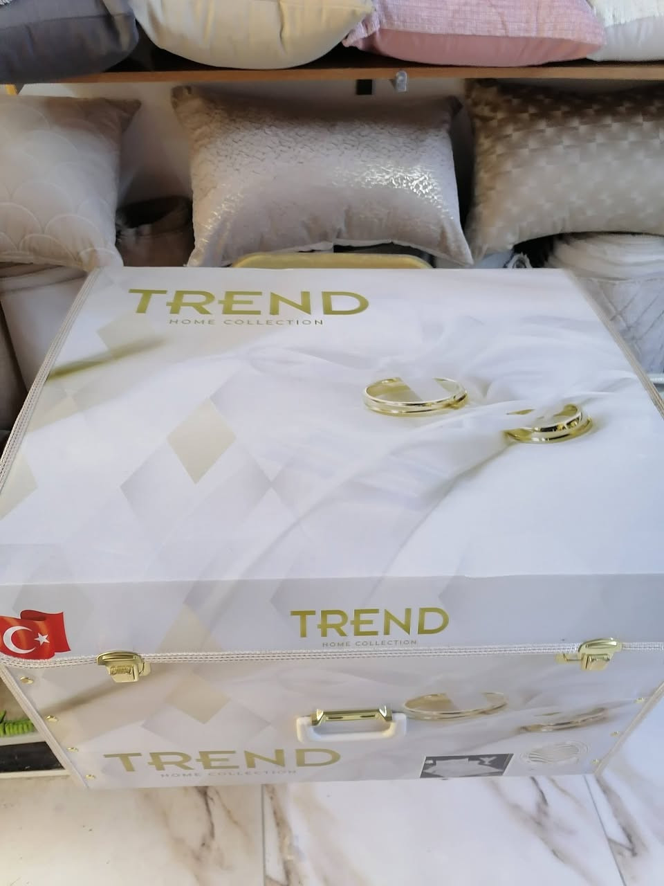 فرشة عرس تركي
كارتون كبير 4 قطع
ماركة تسنيم
خامه  درجه اولى
العنوان خانقين شارع الأطباء فرع مرطبات عماد


**إذا كنت صاحب هذا الإعلان وتريد حذفه لأي سبب، رجاءا أرسل رسالة إلى الدعم الفني**