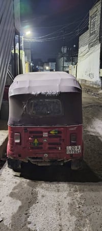 توك توك • موديل 18 • ديالى المفرك