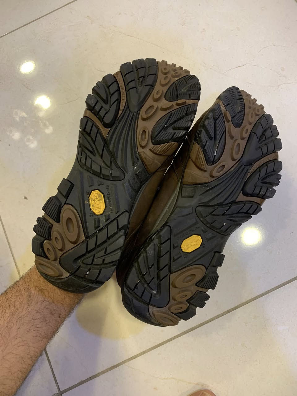 السلام عليكم 

للبيع حذاء ميريل  اصلي وكالة جلد  مو مقلد  نضافة فول

قياس 9/ 43  طول قدم 27سم 

السعر 65

المكان البصرة ويوجود توصيل الجميع المحافظات


**إذا كنت صاحب هذا الإعلان وتريد حذفه لأي سبب، رجاءا أرسل رسالة إلى الدعم الفني**