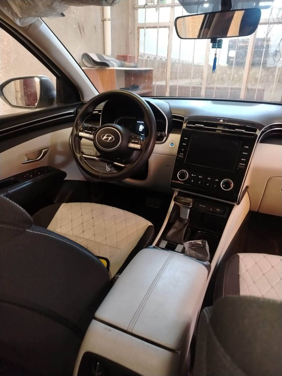 سياره توسان موديل 2022 سياره حلوه مكفوله من كل النواحي ماشيه 61 بغداد /مدينة الصدر رقم الموبايل *********** بغداد, العراق
