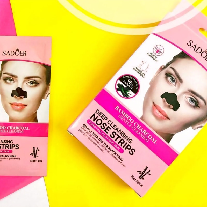 لاصقات الأنف الغنية عن التعريف من sadoer
لإزالة الرؤوس السوداء والبيضاء👃🏻✅ 
☑️ من أكبر المشاكل التي تقابل أصحاب البشرة الدهنية والبشرة المختلطة هي البثور البيضاء والسوداء ! 😓
تظهر بسبب انسداد المسام نتيجة لكثرة الافرازات الدهنية
📌 Nose Pore Strips 
طريقة مبتكرة وفعالة تساعد على تفتيح وتنظيف المسام والقضاء على الرؤوس السوداء فى خطوة واحدة 😍👌

طريقة الاستخدام :
☑️ اغسلي وجهك جيدا ليكون نظيف وخالي من بقايا الكريمات او المكياج✨
☑️ ضعي لاصقة الانف علي أنف مبللة👃🏻👃🏻 حتي تلتصق وتعطي النتيجة المطلوبة
☑️ اتركيها لمدة 10 - 15 دقيقة⏰
☑️ وبعد أن تجف اسحبيها من الاطراف للمنتصف

الباكيت يحتوي على ٦ قطع
سعر الباكيت ٣ الاف
تتوفر خدمة توصيل


**إذا كنت صاحب هذا الإعلان وتريد حذفه لأي سبب، رجاءا أرسل رسالة إلى الدعم الفني**