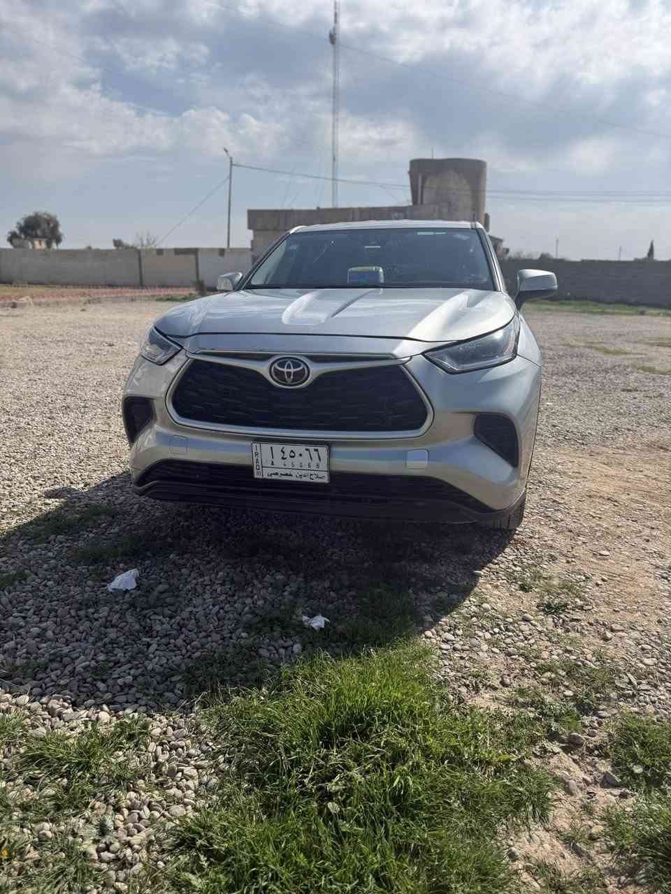 هايلندر 22 ضرر ربع جاملغق امامي صبغ بدون دواخل محرك 6 سلندر ماشيه 80 الف ميل السعر 310$
مكاني الحويجه قرى الحلوات 
***********
