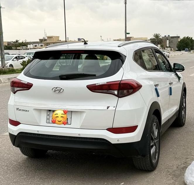 توكسان للبيع
***********  هـ
السعر   188   مجال بسيط
مكفوله كفاله عامه 
شركه الكاصد
موديل 2018
رقم بغداد بسمي
ماعده البانوراما
مكينة 2000
ماشيه 138الف
داخل بيجي
كامره
قطعتين تبريد 
رادارات جانبية
كروز سرعه
  ويل كروم 19
   بك لايتLED
   حساس خلفي
 مكاني.  كربلاء
