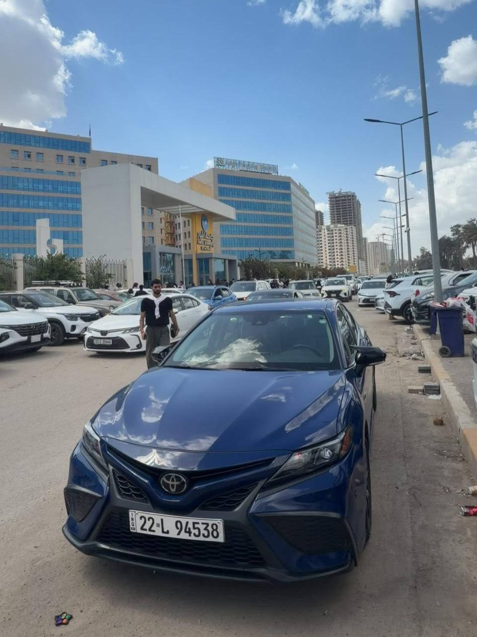 كامري 2024 se للبيع وارد أمريكي 
السعر 215 وقابل للتفاوض 
بانزين رقم أربيل 
مواصفات se :
1- كشنات جلد 
2- رادارات امامي وجانبي 
3- بصمه 
4- فول تحكم ستيرن 
5- شيفتات استيرن
  باقي المواصفات معروفه 

حادثه كلش خفيف فقط وجه الصندوق صبغ 
وبارد بسيط باب السايق بل عراق صاير 
البجم كفااااله 
السياره ماشيه 36 كيلو 
السياره جديده كلش


**إذا كنت صاحب هذا الإعلان وتريد حذفه لأي سبب، رجاءا أرسل رسالة إلى الدعم الفني**