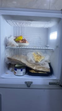 ثلاجة • أجهزة منزلية