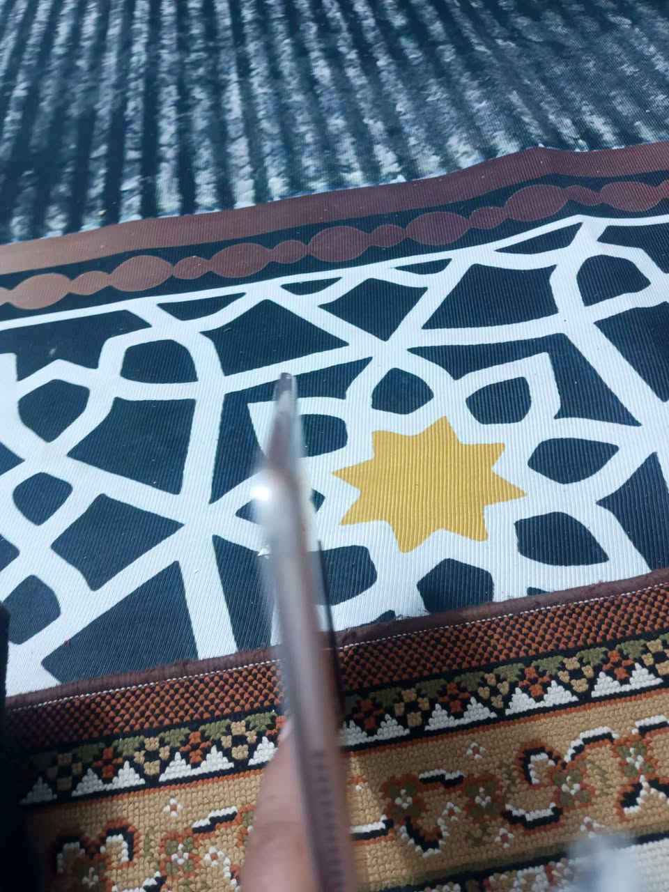 سلام عليكم ايباد 8 نضيف غراضه كامله ذاكره 128 بطاريه  84  سعره ب200 وبي مجال بسيط مكاني مدينه الصدر الحبيبية رقم ***********
