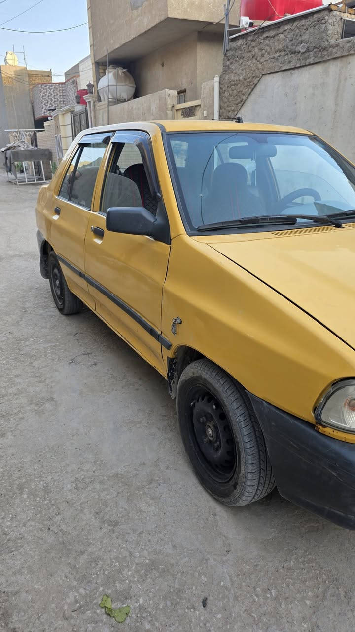 سايبا موديل 2015
بيها رشات قليله صبغ بدون ضربه. 
شواصي نضيفه 
تبريد شغال 
لايت زنون 
كهربائيات كلها شغاله
السعر 32 
***********
