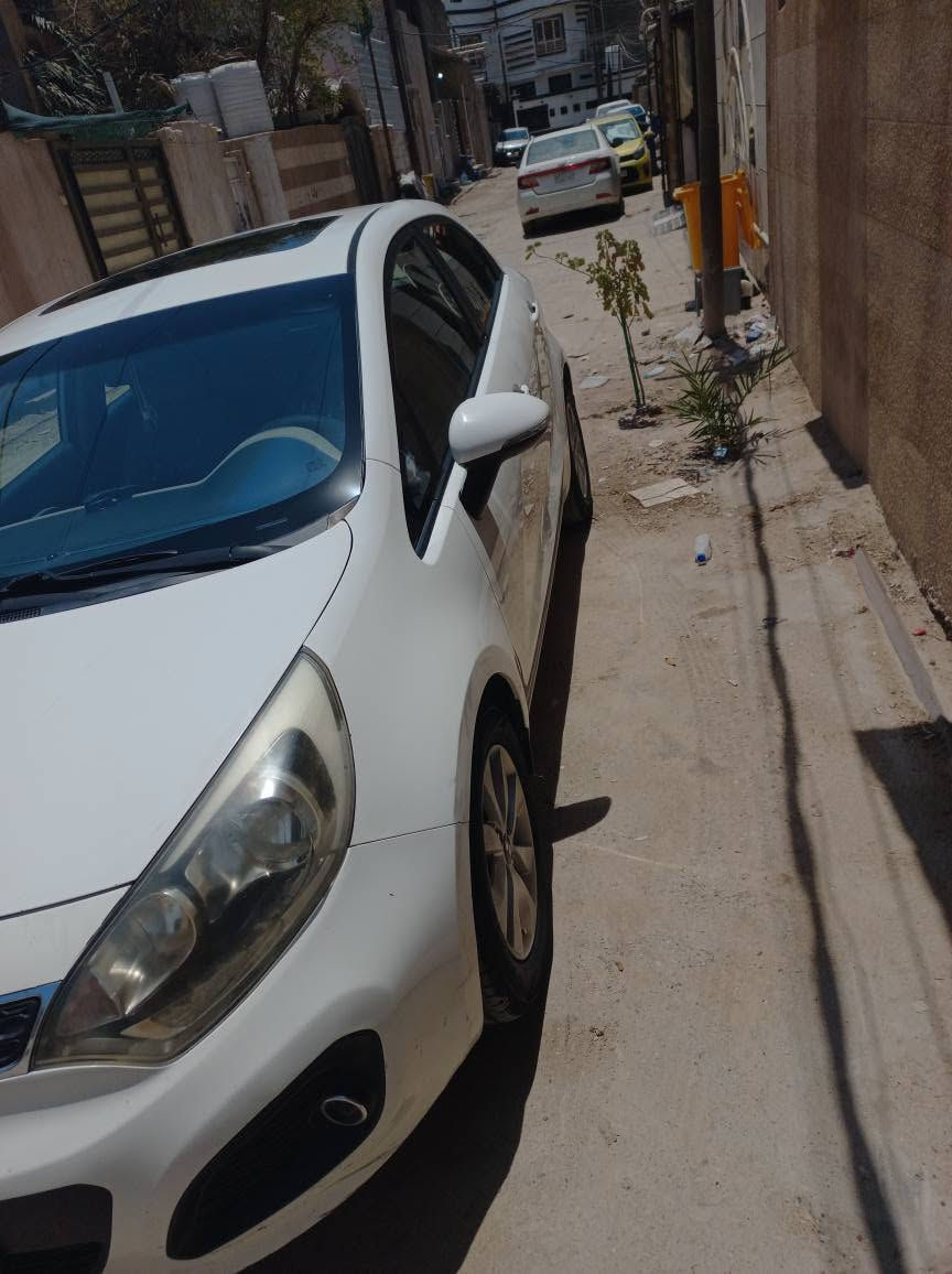 سلام عليكم كيا ريو 2015
السياره فول موصفات للاخير بصمه + فتحه + تحكمات ستيرن جهتين + مثبت سرعه 
1 مكينه 1600 وكير at المرغوب شرط الفحص كارتون 
2حداده وتخم تاير وتخم ويلكب شرط كارتون على الفحص 
3 تبريد شرط ثلج🥶 وتدفئه نار 🔥
4كهربائيات شرط بلاد لة جطل ولا غيره 
5 بصمات عدد ثنين الثانيه بعده بجيسه ممستخدمه تكلوكات الشركة موجوه
6غرفة شرط كارتون ولكشنات بعدهن على البلاد 
7سياره ماشية 167 الف كلش زين بالنسبه الموديله 
8 سياره بيه قطه ونص صبغ مثل مموضح بالفحص اثر شخوط وباقي كله كفاله لا بارد ولا غيره 
9سنويته 2027 راعيه موجود رايد تحويل اشرط عليك بالمكاتبه تحويل مده اقصاه شهر لا غير 
10 سعره 105 وبيه مجال بصيط لائن سياره كامله مكمله للاخير وكلشي موجوده بسوك اكو حته ب70 مفلشات
 تخابرني تخصم سعر كلشي ذكرت من تفاصيل رقم *********** البصرة, العراق
