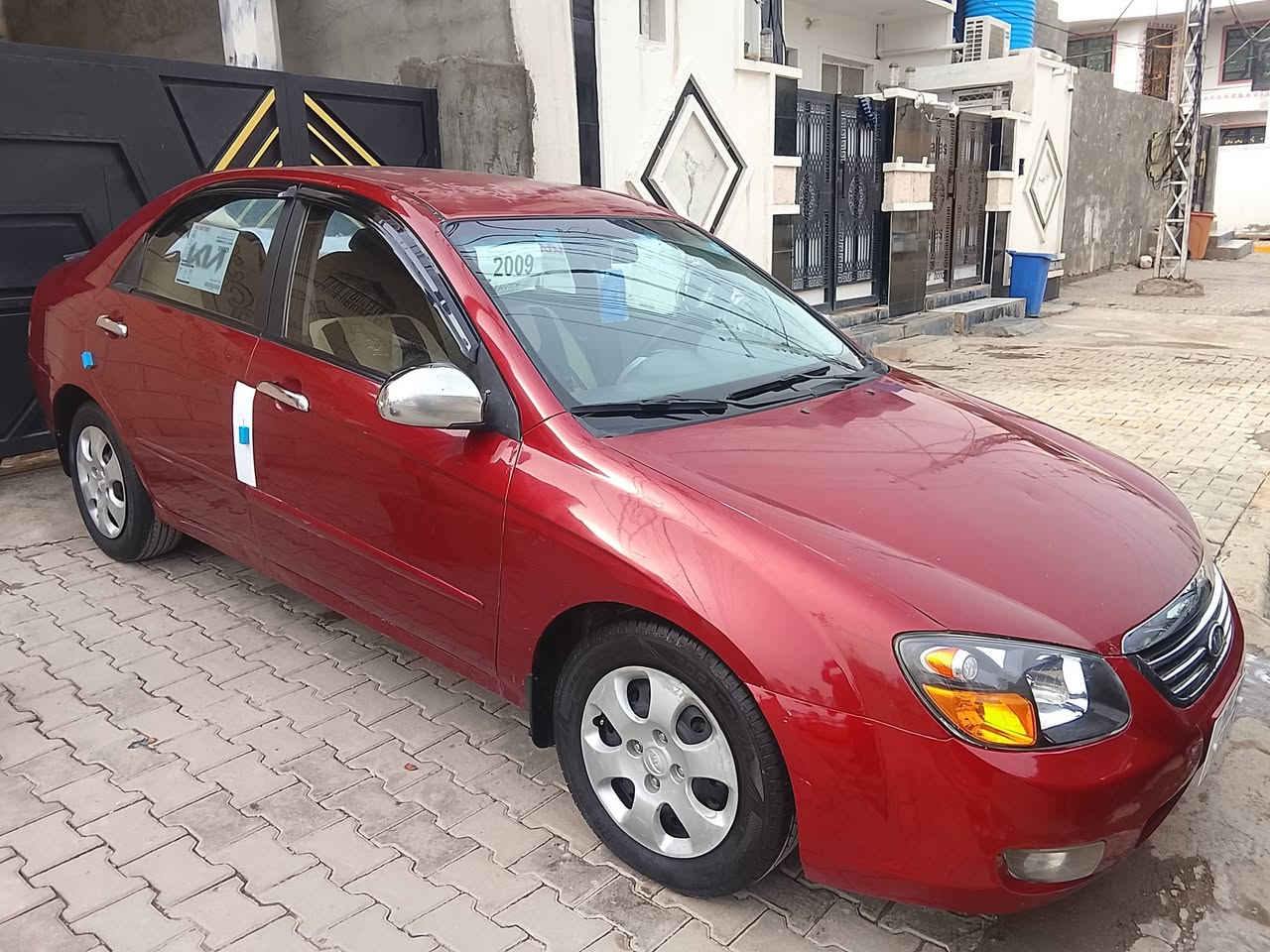 للبيع كيا سبكترا موديل 2009 رقم ديالى دولي بسمي محرك 2000 بيه مكانات رش سعر  82 بيه مجال رقم الهاتف *********** العنوان ديالى بعقوبة التحرير

