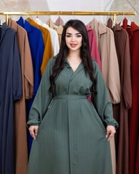 فستان نسائي خامة كريشة  شرط الفحص   فري سايز لحد ٨٥ كيلو   توصيل جميع ...